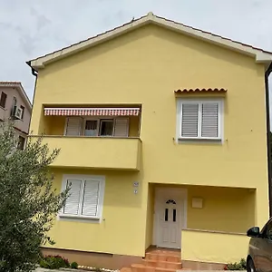 Luni Ii Appartamento Baška