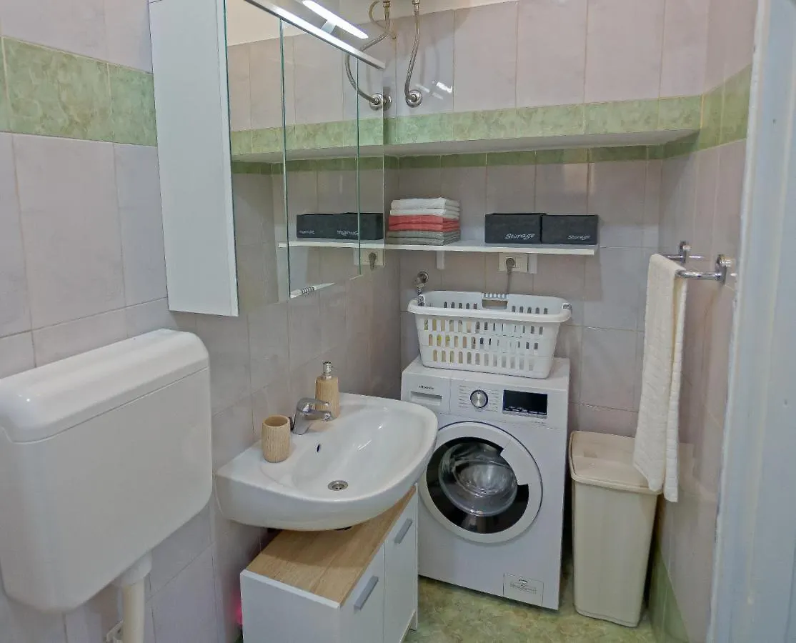 Rich Apartment Pola